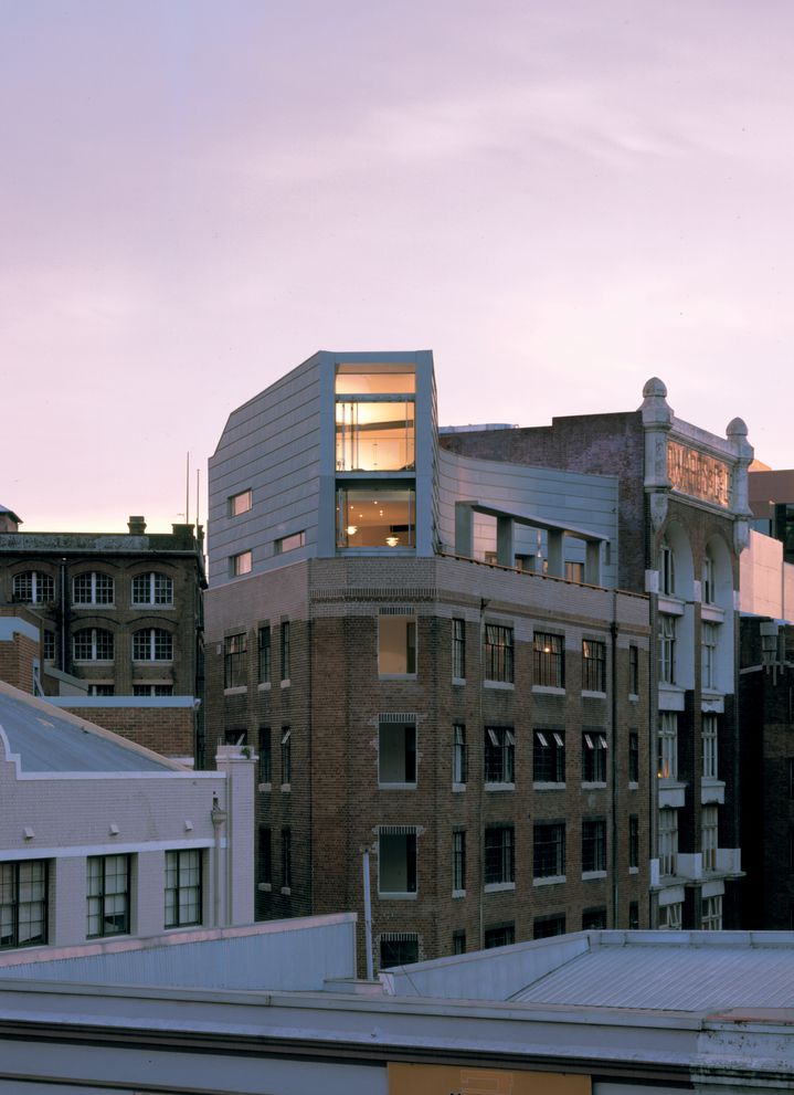  Droga penthouse apartment above an industrial warehouse conversion in Surry Hills Sydney designed by Durbach Block Jaggers Architects.