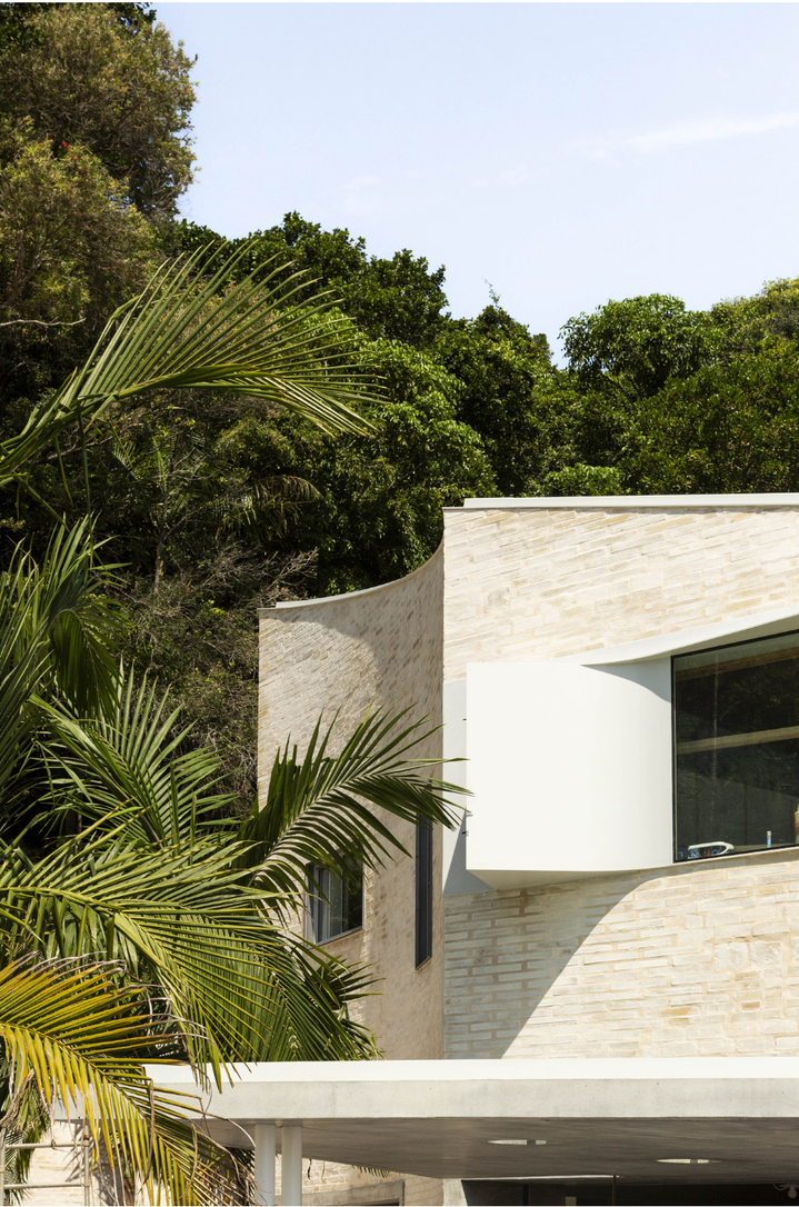  Wategos House